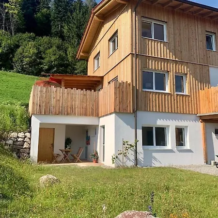 Naturbunt Apartment *
